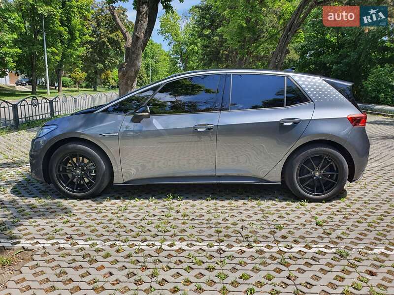 Хэтчбек Volkswagen ID.3 2022 в Харькове