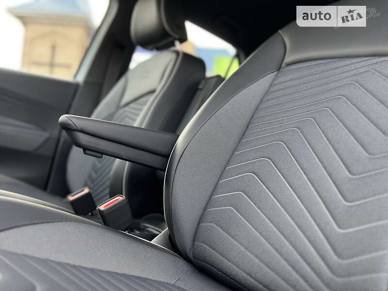 Хэтчбек Volkswagen ID.3 2023 в Киеве