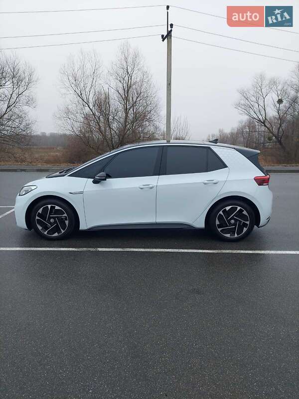 Хэтчбек Volkswagen ID.3 2021 в Киеве