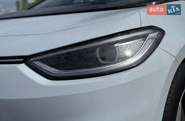 Хетчбек Volkswagen ID.3 2023 в 