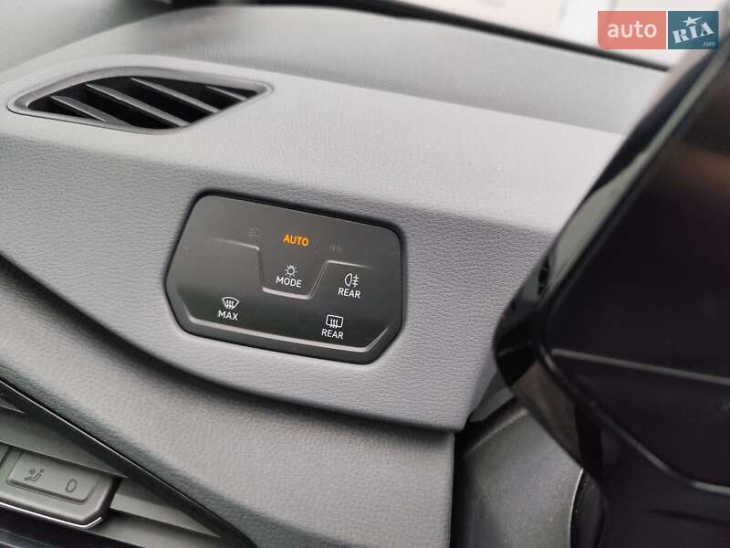 Хэтчбек Volkswagen ID.3 2021 в Киеве