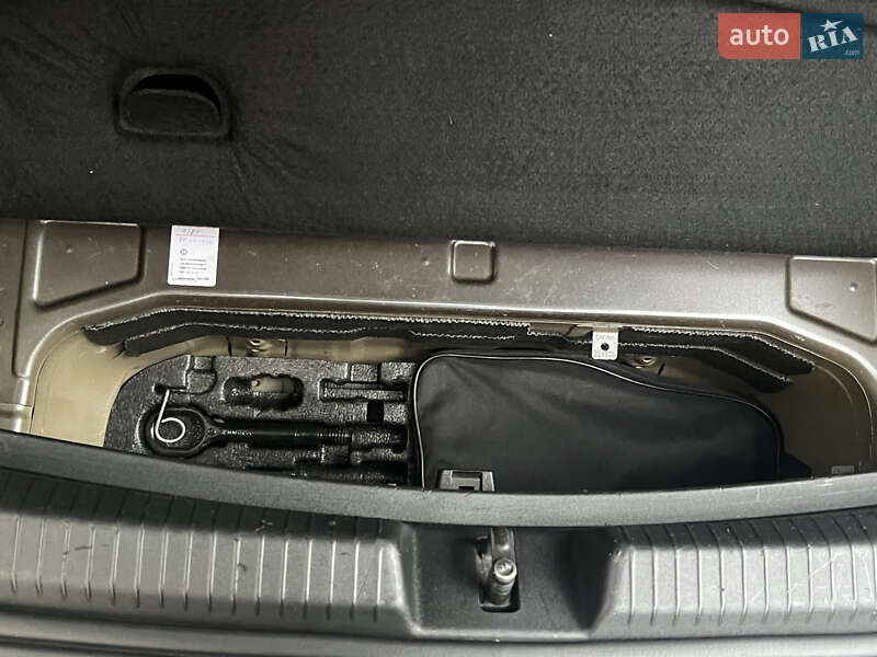 Хэтчбек Volkswagen ID.3 2020 в Львове фото 25 Хэтчбек Volkswagen ID.3 2020 в Львове