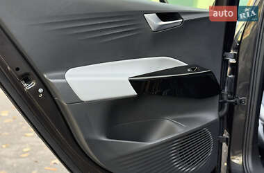 Хэтчбек Volkswagen ID.3 2020 в 