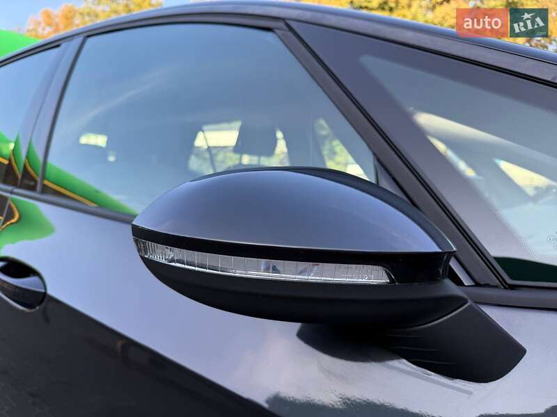 Хэтчбек Volkswagen ID.3 2022 в Киеве