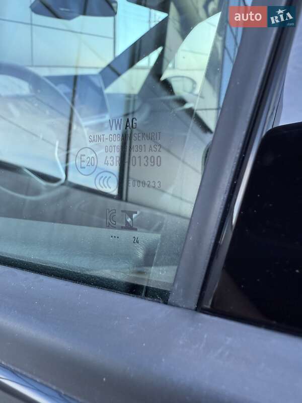Хэтчбек Volkswagen ID.3 2024 в Львове фото 47 Хэтчбек Volkswagen ID.3 2024 в Львове