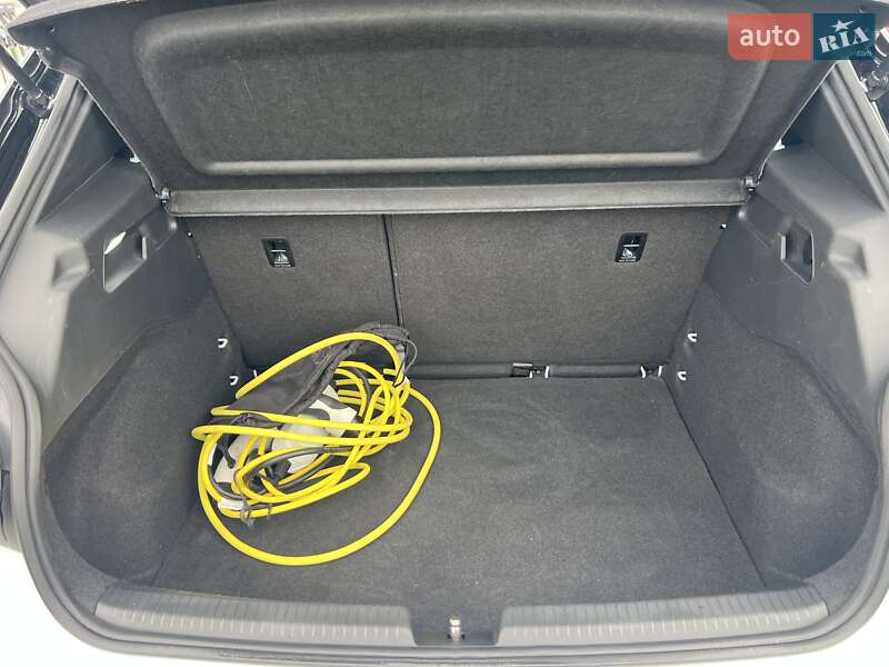 Хэтчбек Volkswagen ID.3 2020 в Солонке