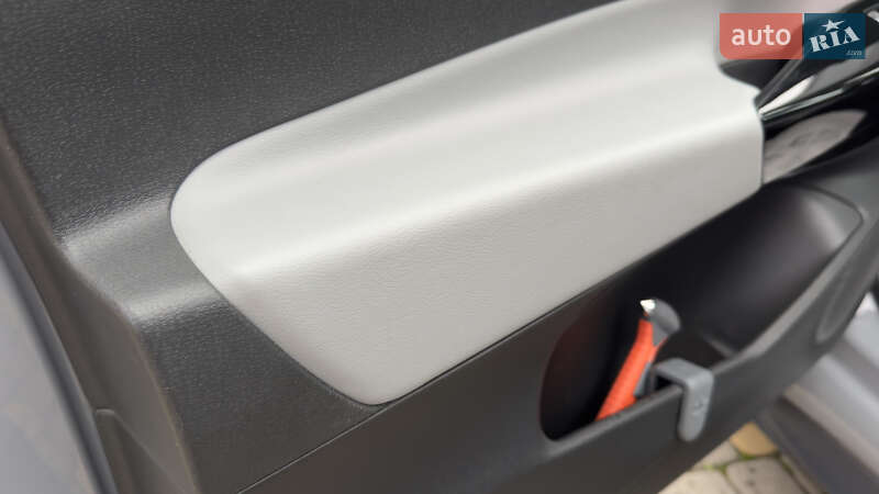 Хэтчбек Volkswagen ID.3 2021 в Сваляве