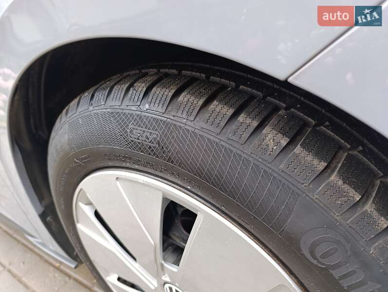 Хэтчбек Volkswagen ID.3 2023 в Ровно фото 6 Хэтчбек Volkswagen ID.3 2023 в Ровно