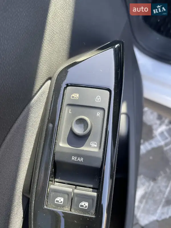 Volkswagen ID.3 2021 VIN WVWZZZE1ZNP010507 фото оголошення 39 з 68