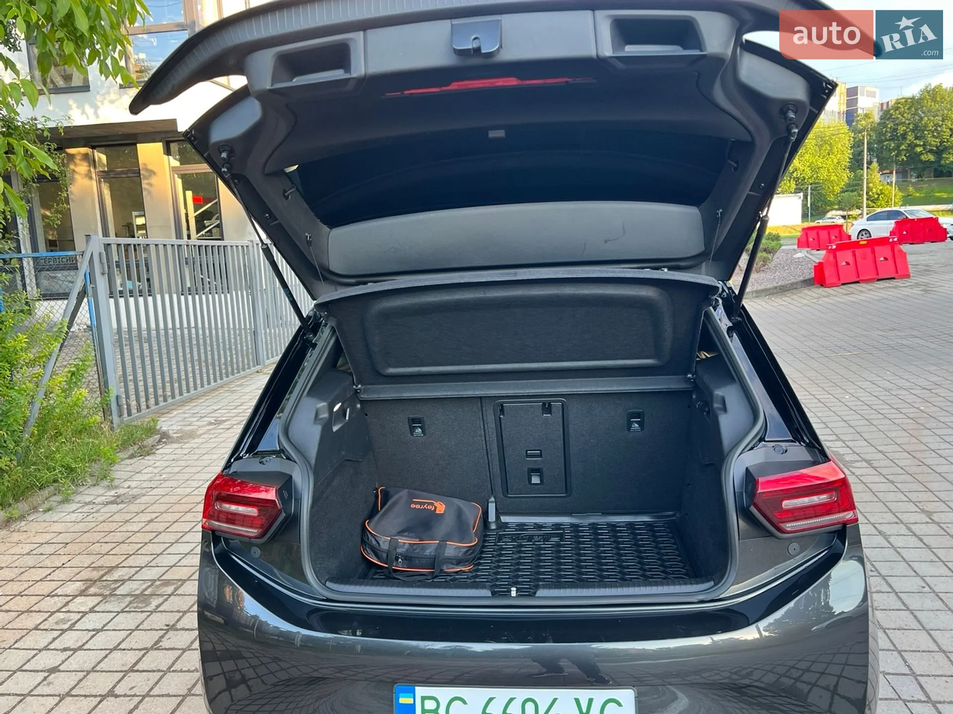 2020 Volkswagen ID.3 - мініатюра 10