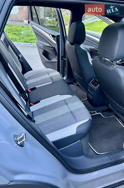 Позашляховик / Кросовер Volkswagen ID.4 Crozz 2021 в 