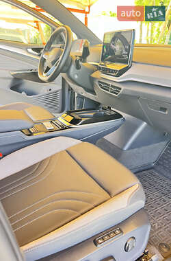 Позашляховик / Кросовер Volkswagen ID.4 Crozz 2023 в 