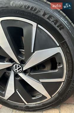Внедорожник / Кроссовер Volkswagen ID.4 Crozz 2022 в 