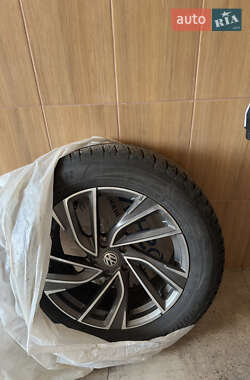 Внедорожник / Кроссовер Volkswagen ID.4 Crozz 2022 в 