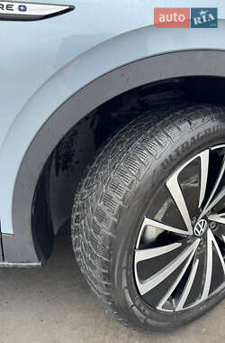 Внедорожник / Кроссовер Volkswagen ID.4 X 2021 в 