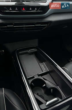 Внедорожник / Кроссовер Volkswagen ID.4 X 2021 в 