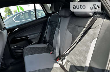 Позашляховик / Кросовер Volkswagen ID.4 2022 в 