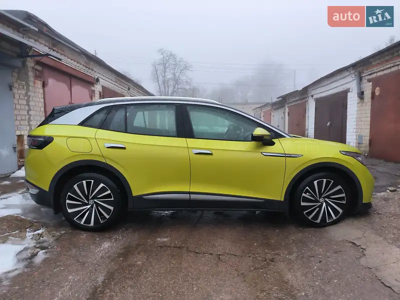 Позашляховик / Кросовер Volkswagen ID.4 2021 в 