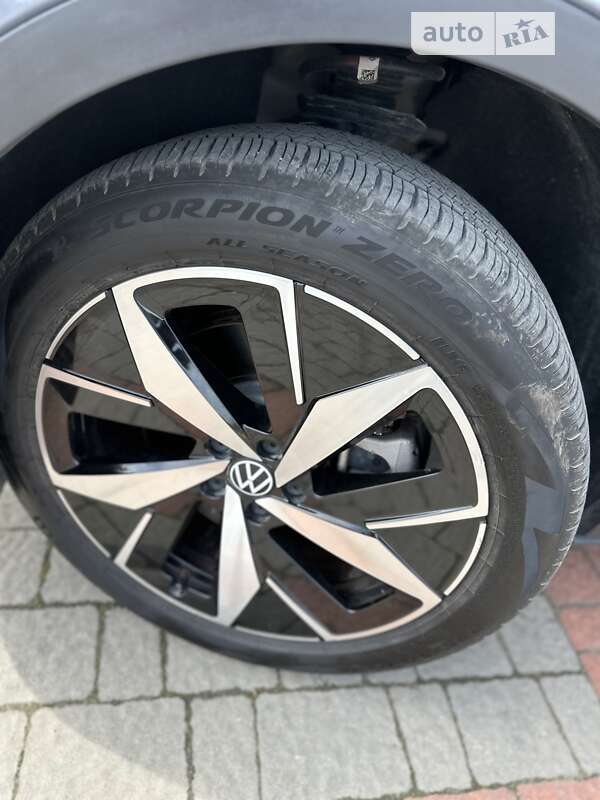 Внедорожник / Кроссовер Volkswagen ID.4 2022 в Львове