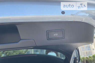 Внедорожник / Кроссовер Volkswagen ID.4 2022 в 