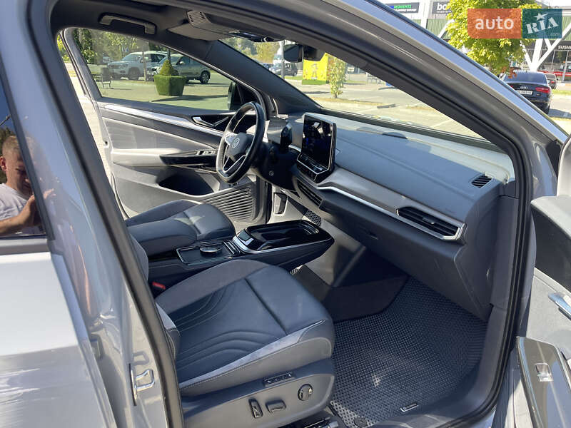 Внедорожник / Кроссовер Volkswagen ID.4 2022 в Хмельницком