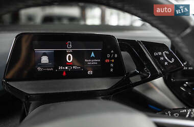 Внедорожник / Кроссовер Volkswagen ID.4 2022 в 