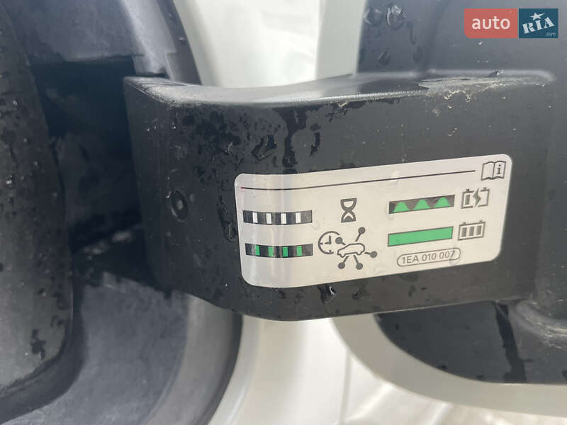 Позашляховик / Кросовер Volkswagen ID.4 2022 в Івано-Франківську