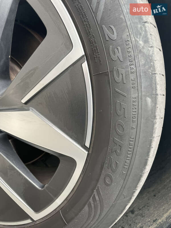 Позашляховик / Кросовер Volkswagen ID.4 2022 в Івано-Франківську