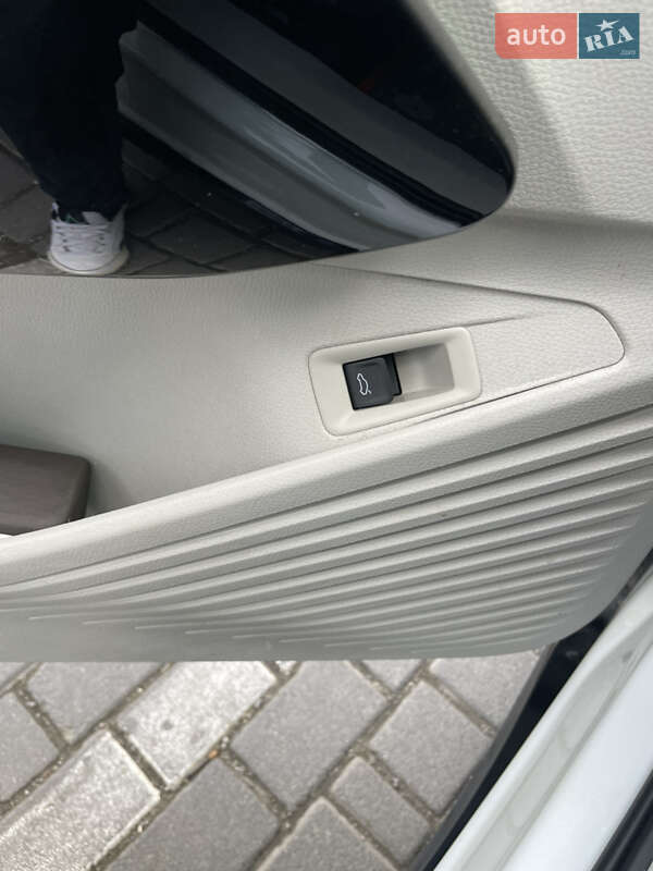 Позашляховик / Кросовер Volkswagen ID.4 2022 в Івано-Франківську