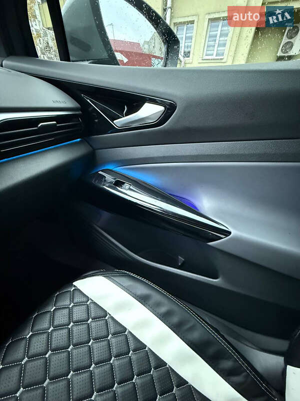 Позашляховик / Кросовер Volkswagen ID.4 2021 в Львові