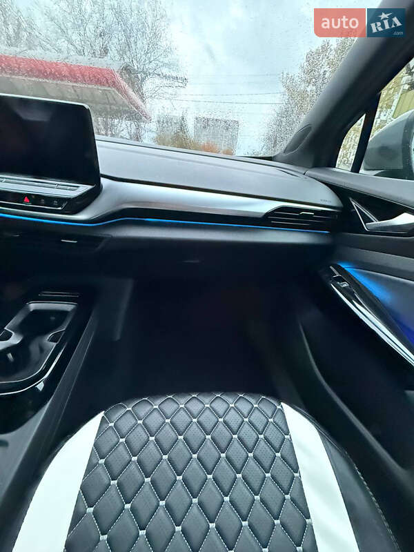 Позашляховик / Кросовер Volkswagen ID.4 2021 в Львові