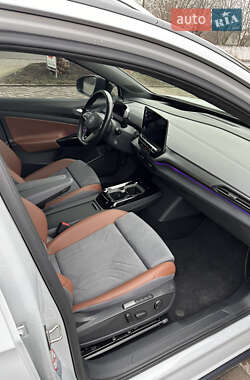 Внедорожник / Кроссовер Volkswagen ID.4 2021 в 