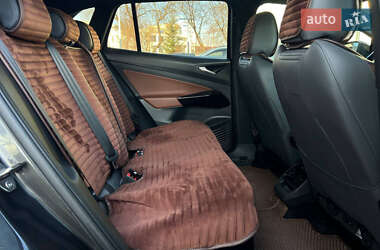 Внедорожник / Кроссовер Volkswagen ID.4 2021 в 
