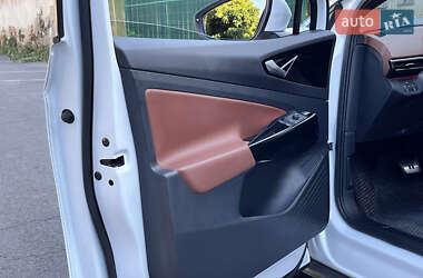 Внедорожник / Кроссовер Volkswagen ID.4 2022 в 