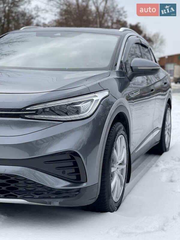 Внедорожник / Кроссовер Volkswagen ID.4 2021 в 
