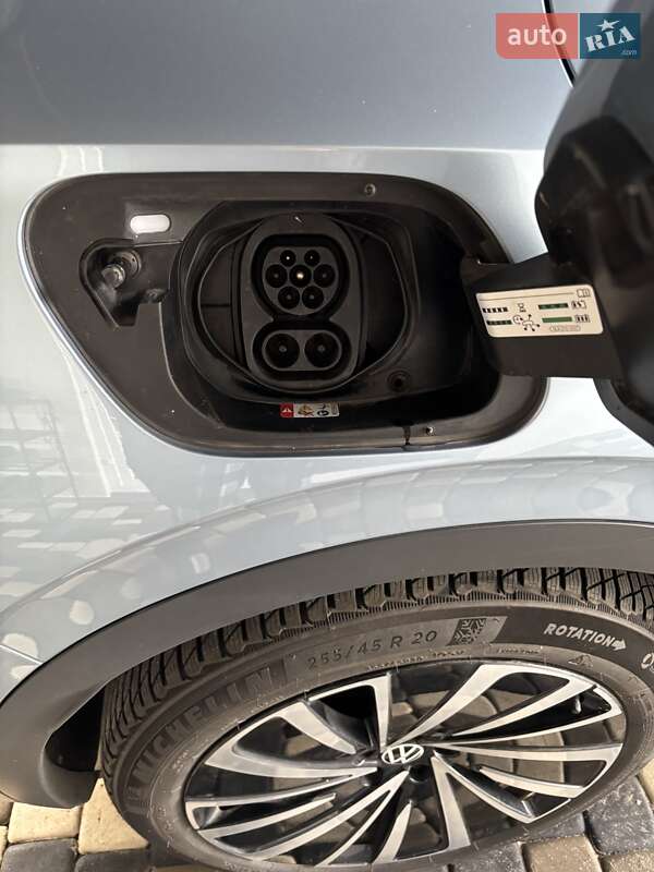 Позашляховик / Кросовер Volkswagen ID.4 2021 в Києві