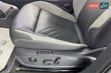 Внедорожник / Кроссовер Volkswagen ID.4 2022 в 