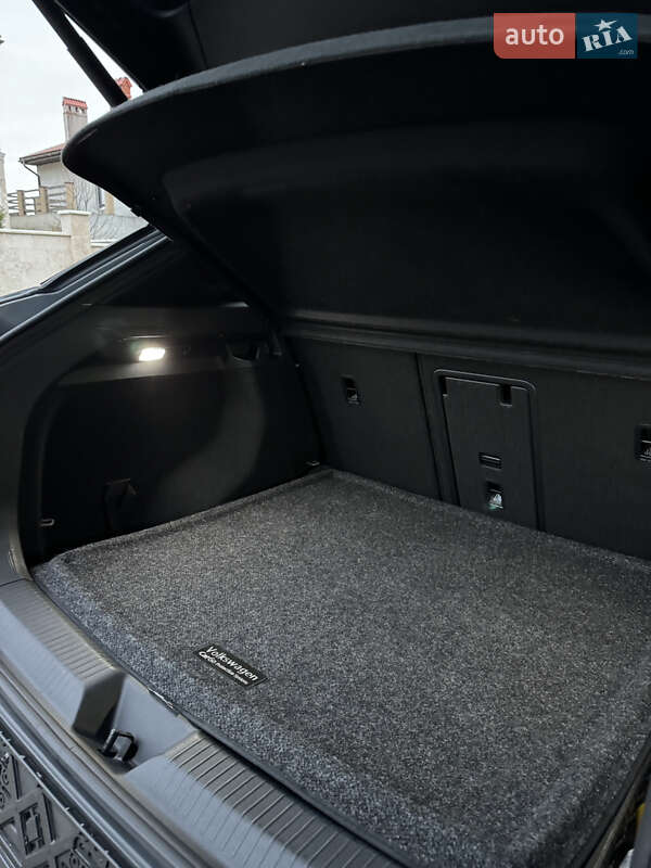 Внедорожник / Кроссовер Volkswagen ID.4 2022 в Одессе