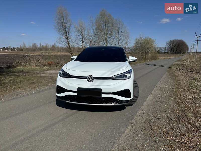 Внедорожник / Кроссовер Volkswagen ID.4 2021 в 