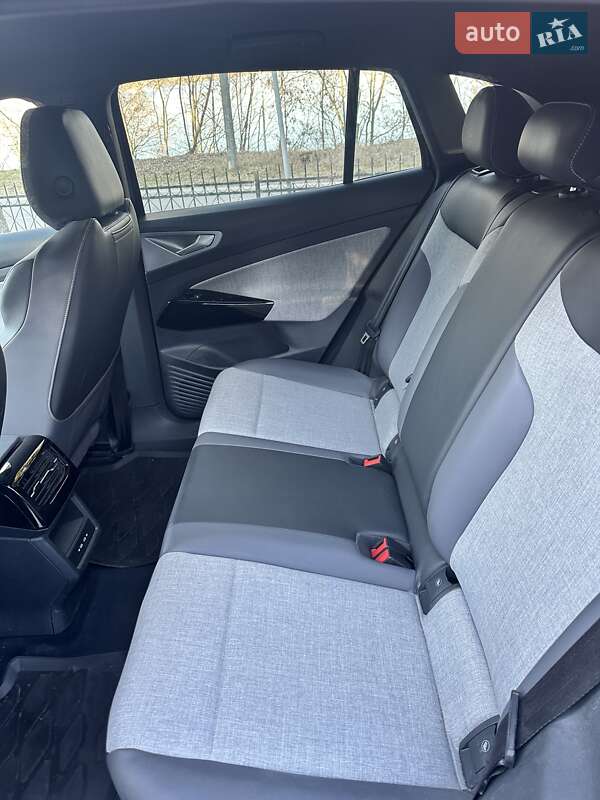 Внедорожник / Кроссовер Volkswagen ID.4 2023 в Тернополе