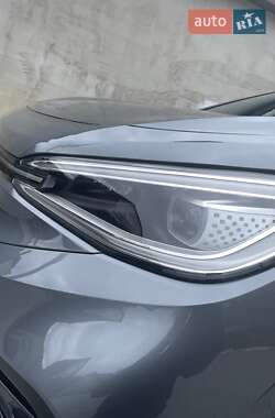 Внедорожник / Кроссовер Volkswagen ID.4 2021 в 
