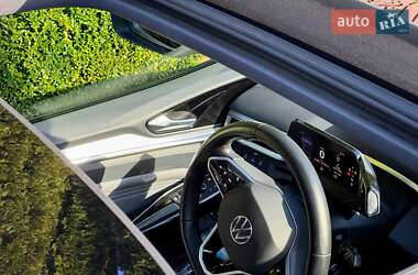 Внедорожник / Кроссовер Volkswagen ID.4 2022 в 