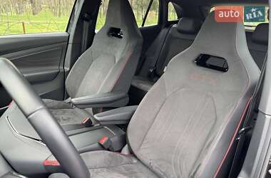Внедорожник / Кроссовер Volkswagen ID.4 2022 в 