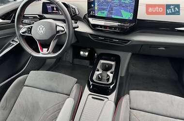 Внедорожник / Кроссовер Volkswagen ID.4 2022 в 