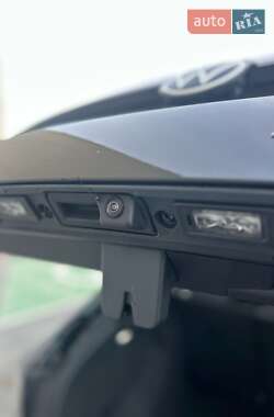 Внедорожник / Кроссовер Volkswagen ID.4 2023 в 