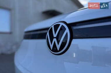 Позашляховик / Кросовер Volkswagen ID.4 2023 в 