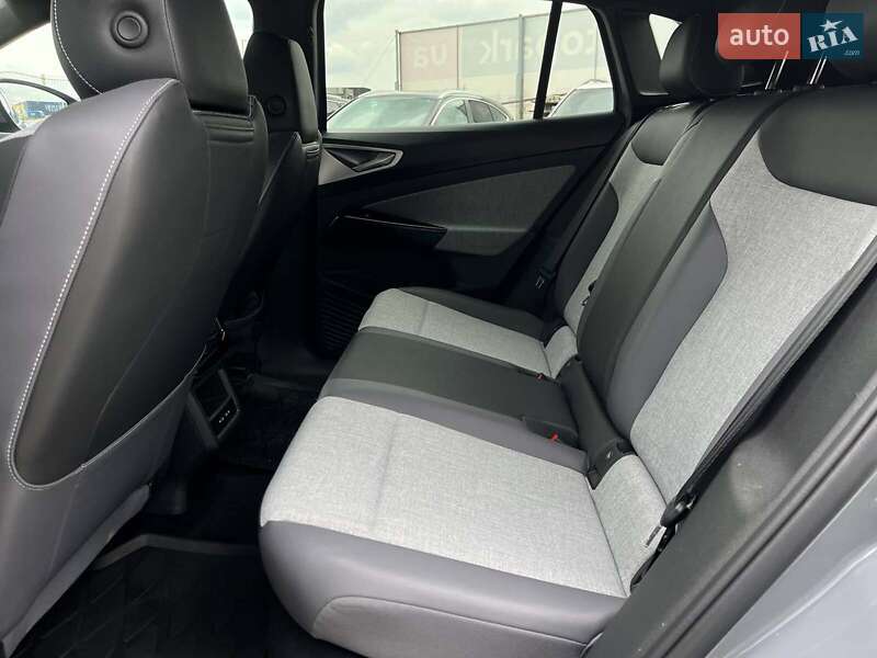 Внедорожник / Кроссовер Volkswagen ID.4 2023 в Львове
