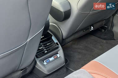 Внедорожник / Кроссовер Volkswagen ID.4 2020 в 