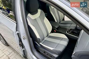 Позашляховик / Кросовер Volkswagen ID.4 2022 в 