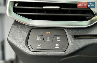Позашляховик / Кросовер Volkswagen ID.4 2022 в 
